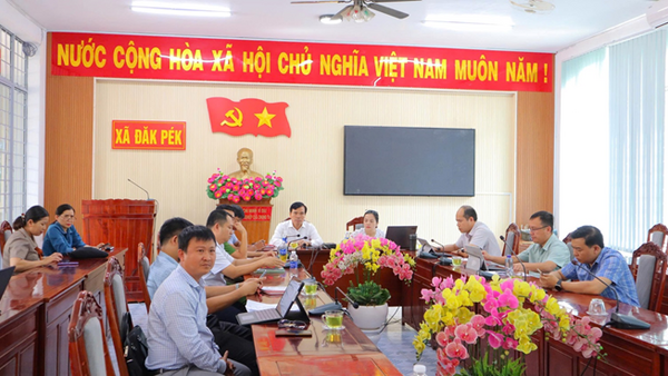 Phiên họp thường kỳ đánh giá kết quả 8 tháng, triển khai nhiệm vụ trọng tâm thời gian tới