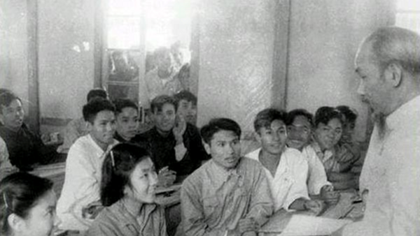 Tri ân người gieo hạt tri thức: Kỷ niệm Ngày Nhà giáo Việt Nam 20/11