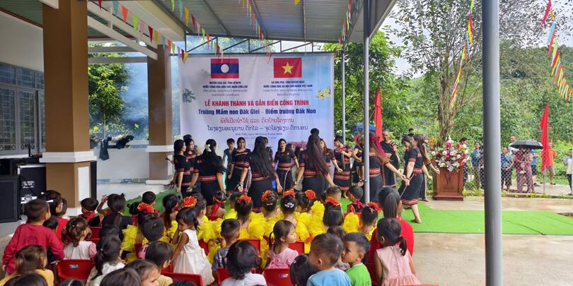 Đăk Pék khánh thành, gắn biển công trình hữu nghị tại điểm trường Đăk Non